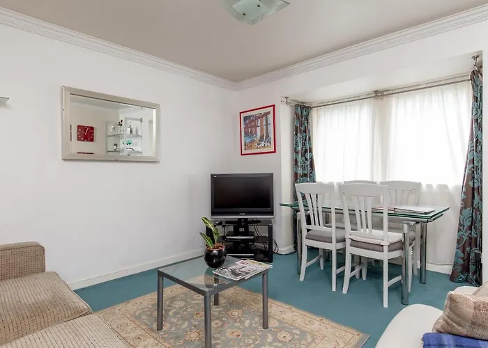 Joivy Chic Apartment In The Heart Of The Royal Mile